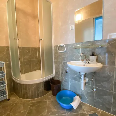 Ostrog Apartment *